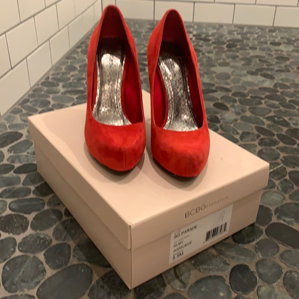 BCBGeneration red suede pumps